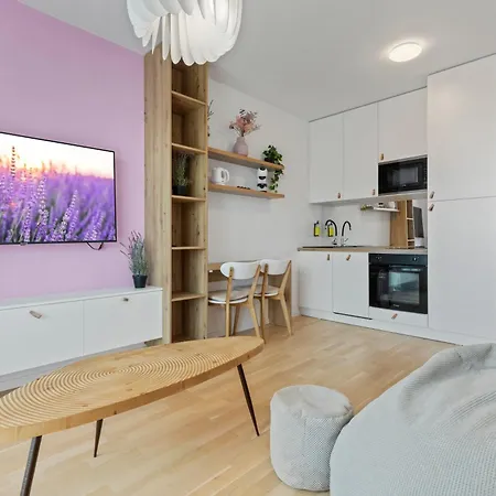Lam Lavender - Free Parking Apartament Bratysława